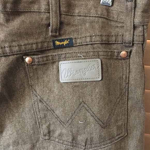 Brown Wrangler Jeans NWOT - Picture 2 of 4